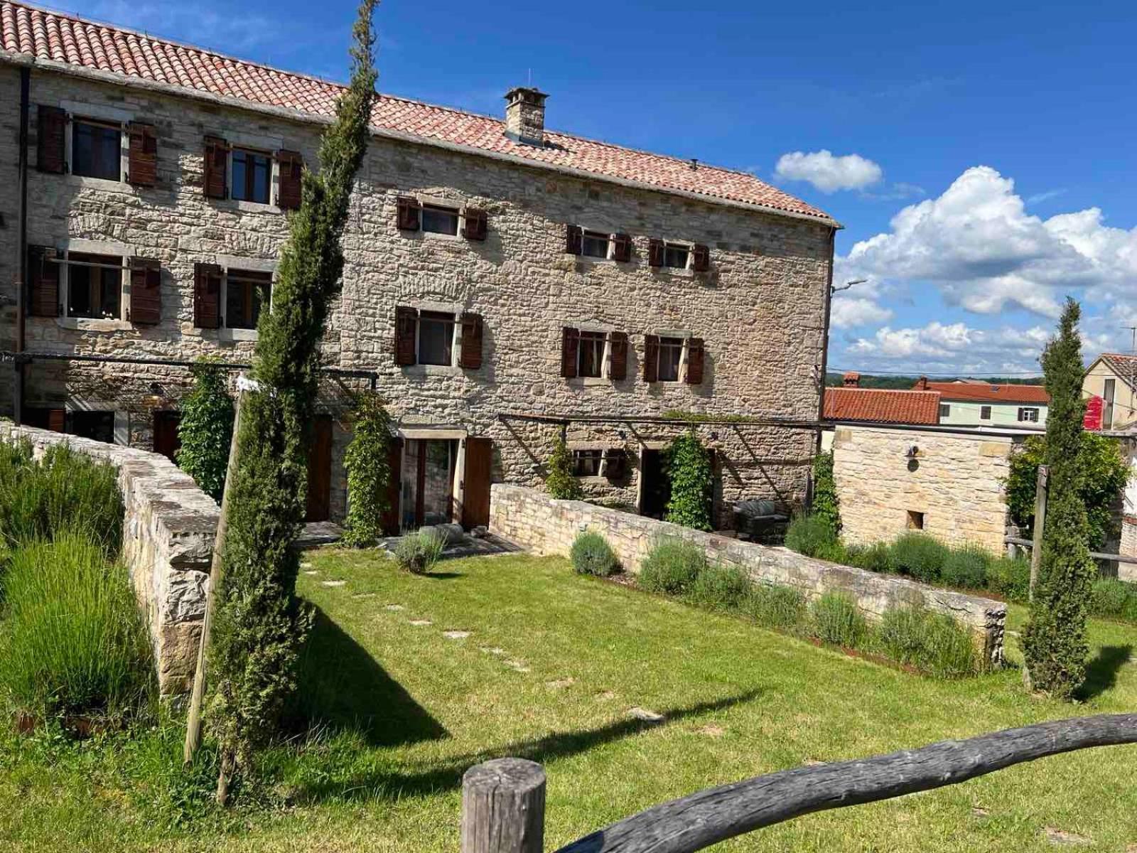 Villas Martincici With Large Pool Groznjan Exterior photo